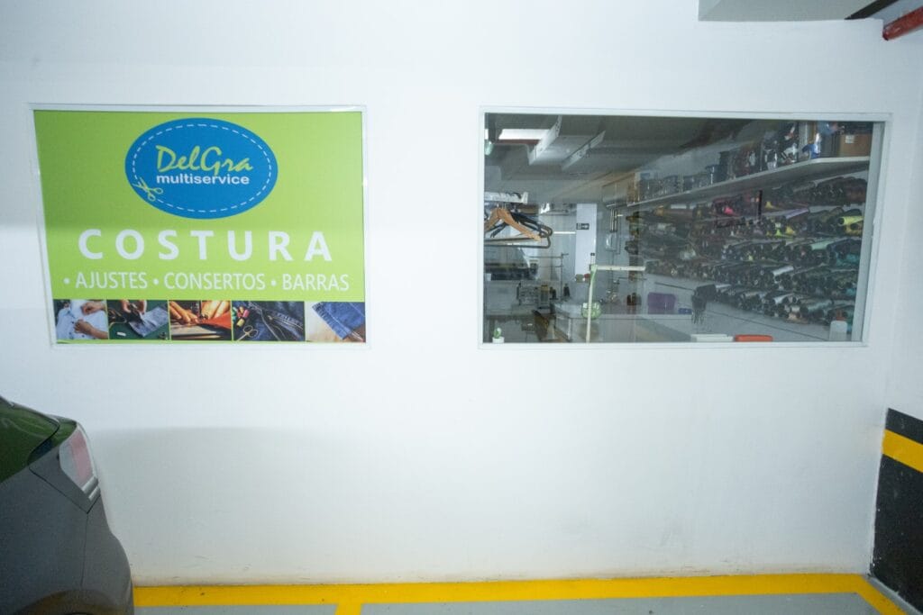 Serviço de ajuste de roupas e sapataria do Corporate Park